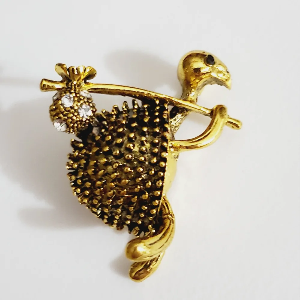 Vtg style turtle brooch pin crystals antique gold Adorable - Picture 4 of 9